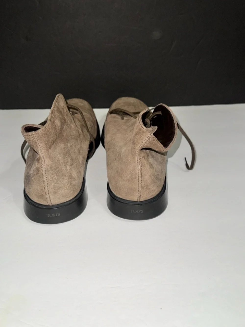 Tod's I Men’s I Suede I Chukka Boots in Taupe